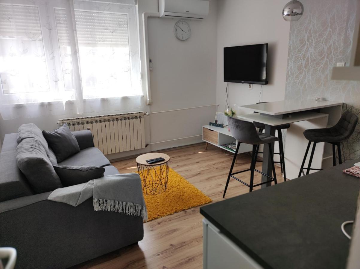 Apartman Emy Károlyváros Kültér fotó